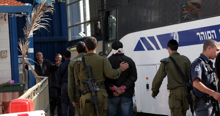 Zionist enemy wages massive campaign of arrests in occupied West Bank, al-Quds Zionist enemy wages massive campaign of arrests in occupied West Bank, al-Quds