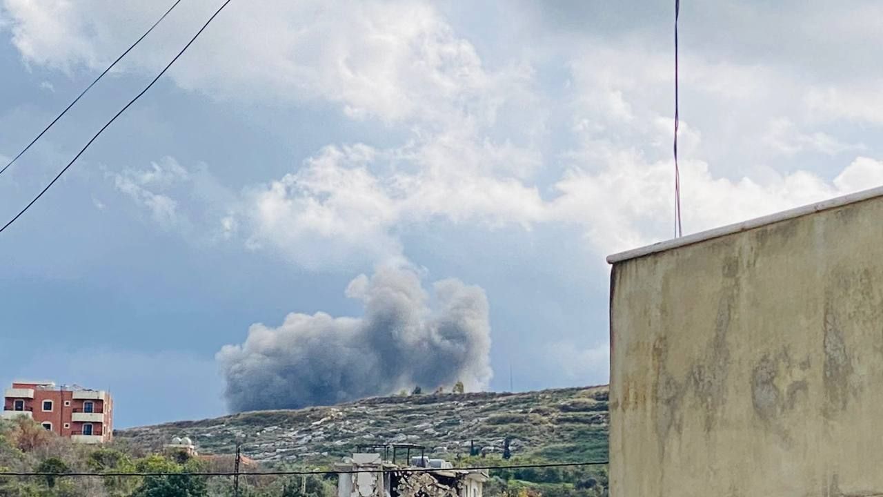 El enemigo sionista sigue violando el alto el fuego y haciendo estallar casas en el sur del Líbano El enemigo sionista sigue violando el alto el fuego y haciendo estallar casas en el sur del Líbano