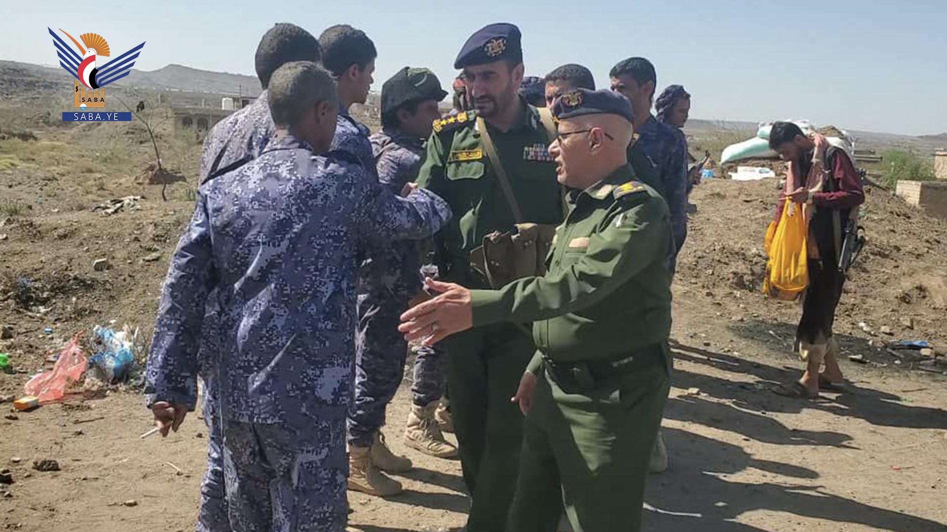 زيارات لقيادات أمنية للمرابطين في النقاط الأمنية بدمت والحشاء وقعطبة زيارات لقيادات أمنية للمرابطين في النقاط الأمنية بدمت والحشاء وقعطبة