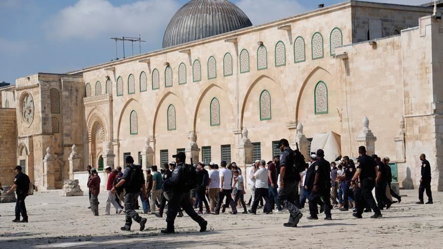 Zionist Settlers Storm Al-Aqsa Mosque Zionist Settlers Storm Al-Aqsa Mosque