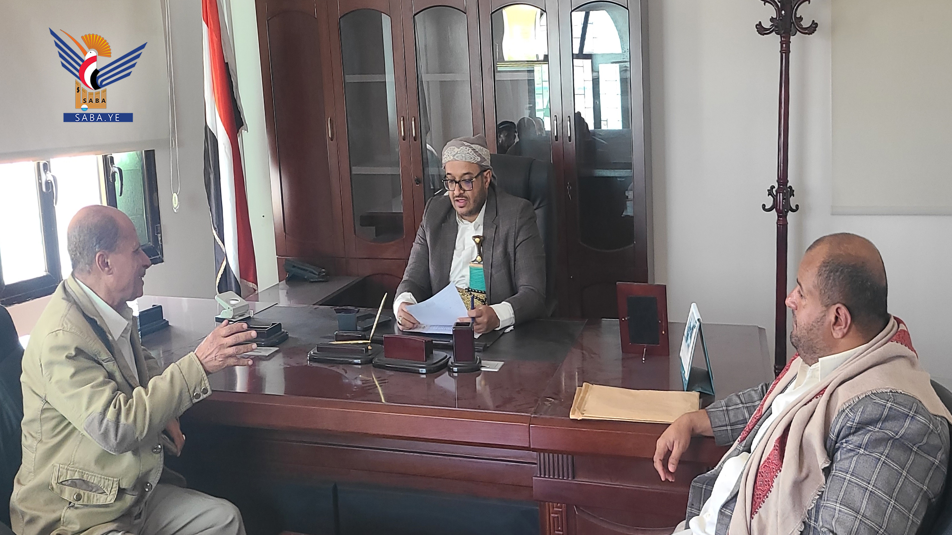 Erörterung von Aspekten im Zusammenhang mit der Ausweitung der Investitionen in Taiz