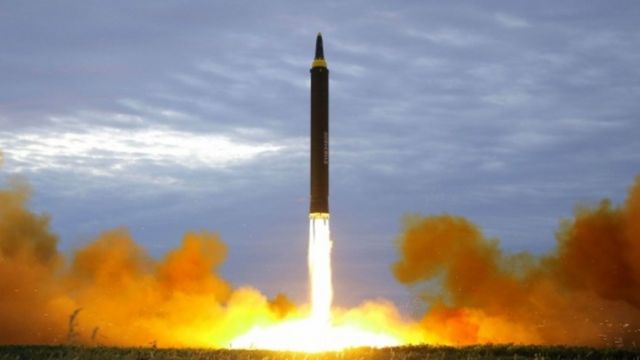​كوريا الشمالية تطلق 3 صواريخ باليستية باتجاه بحر الشرق