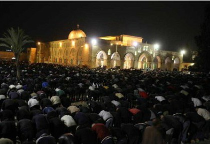 130 هزار نمازگزار نماز عصر جمعه را در مسجد الاقصی اقامه کردند