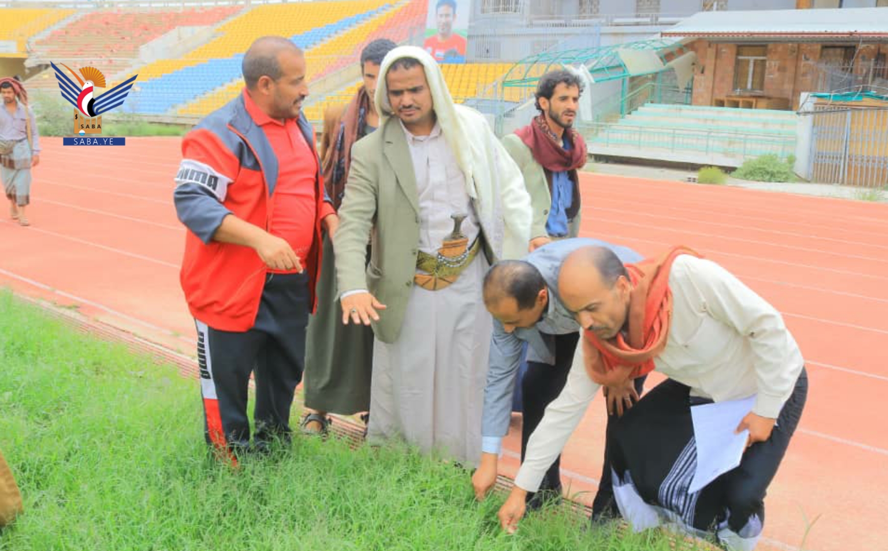  الاطلاع على جاهزية ملعب الثورة لاحتضان مربع أبطال المحافظات