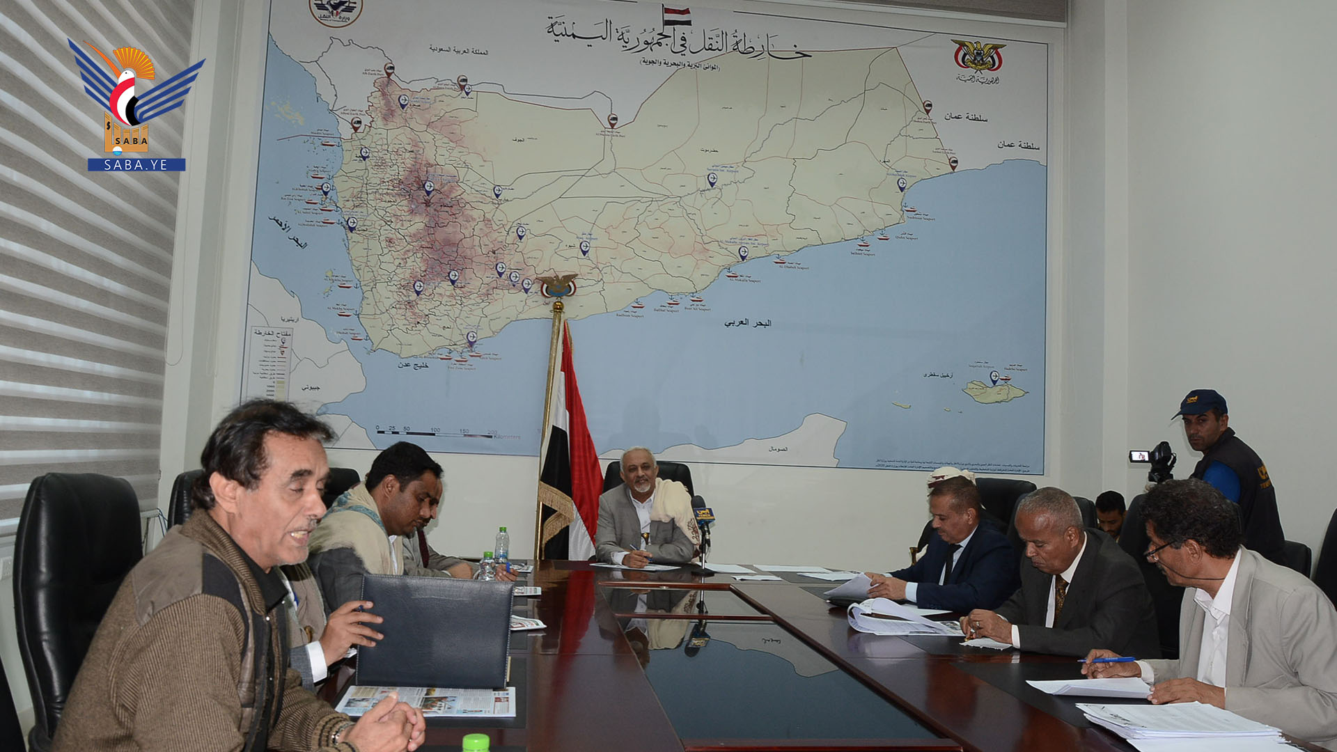 Al-Wahbani souligne l'importance de l'expansion et du développement de l'aéroport international de Taiz