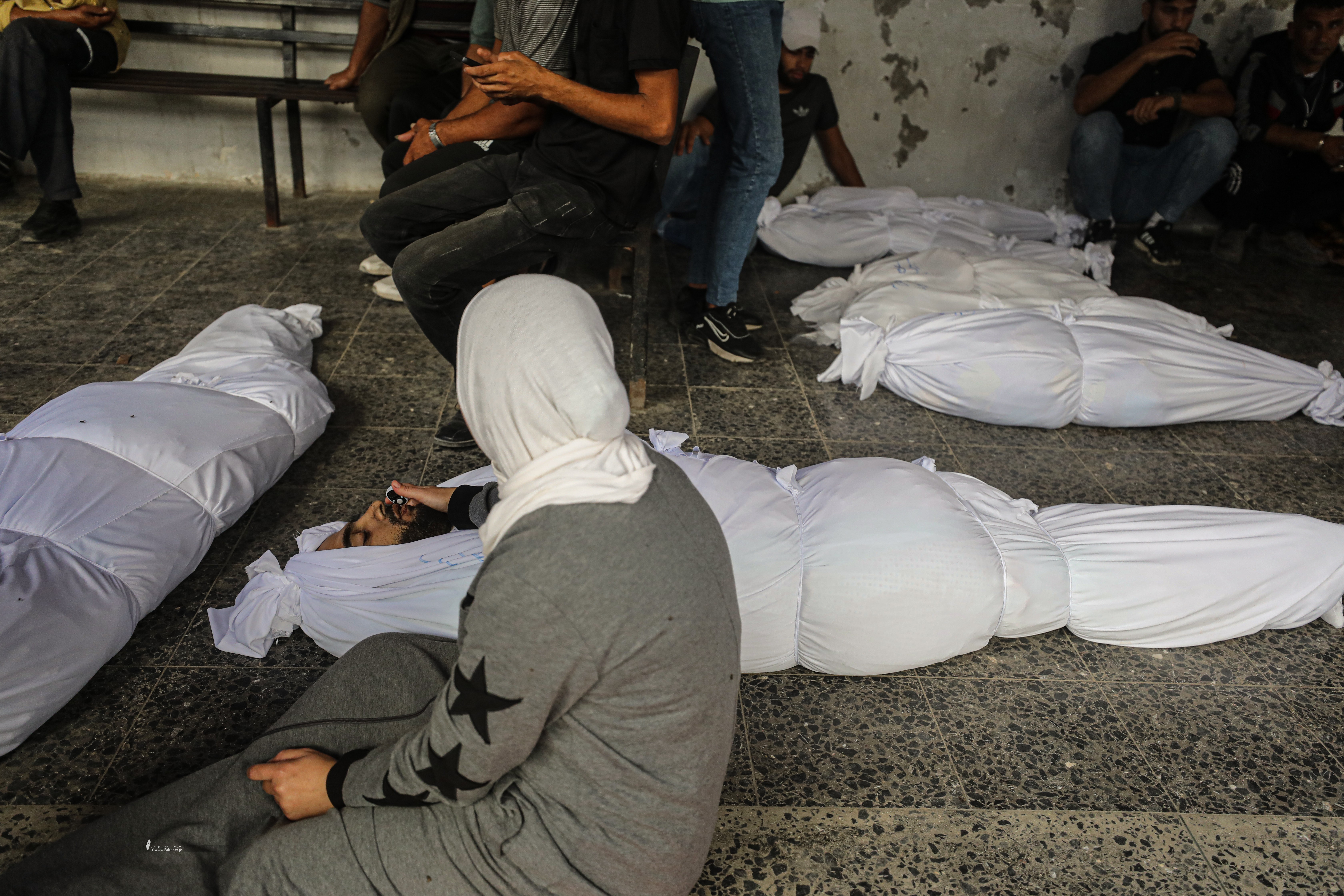 Palestinian martyred in enemy shell on Deir al-Balah city in central Gaza