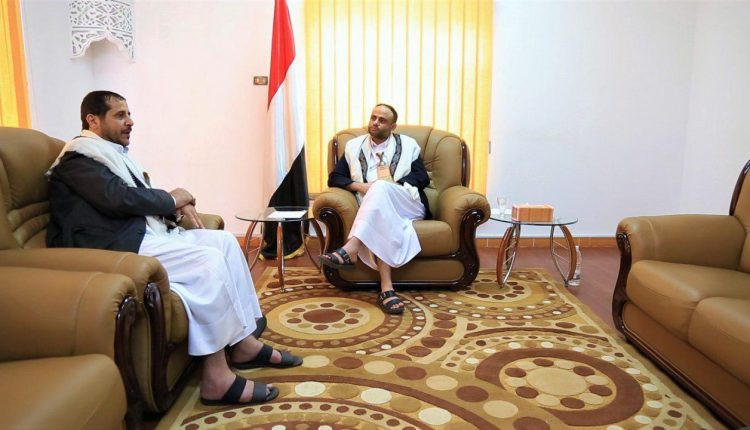 President al-Mashat meets Yemeni Scholars Association's member