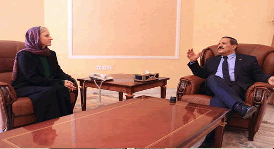 Foreign Minister meets IOM new representative in Yemen