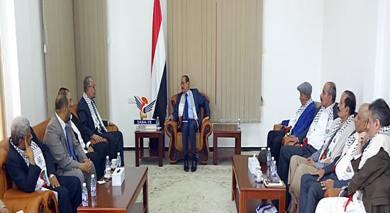 Shura's Speaker meets acting head of Hamas office in Sanaa