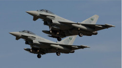 Saudi-americanischen Kampflugzeuge fliegen 2 Luftangriffe auf Sanaa's Nehm