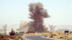 Aggressionskampfflugzeuge fliegen 4 Luftangriffe auf den Bezirk Haradh in Hadschah