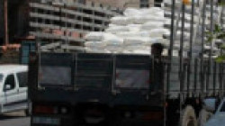 Sechs Lastwagen mit faulem WFP-Mehl wurden in Hadschah beschlagnahmt