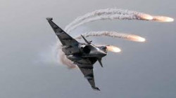 Luftwaffe der Aggression fliegt 6 Luftangriffe auf Khub Osha'af in Al-Dschouf an