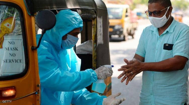 الهند: تسجيل 8909 اصابات جديدة بفيروس (كورونا)