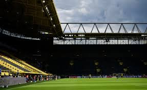 نادي بوروسيا دورتموند الألماني يتوقع أن تصل خسائره إلى نحو 45 مليون يورو