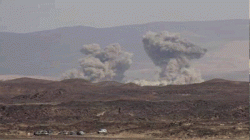Kampfflugzeuge der Aggression fliegen 5 Luftangriffe auf Nehm, Al-Dschouf an