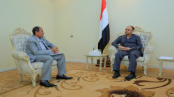 Le président Al-Mashat rencontre le ministre de l'Information et salue le rôle des médias face à l'agression