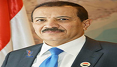 وزير الخارجية يشيد بجهود الصليب الأحمر ومكتب المبعوث الأممي