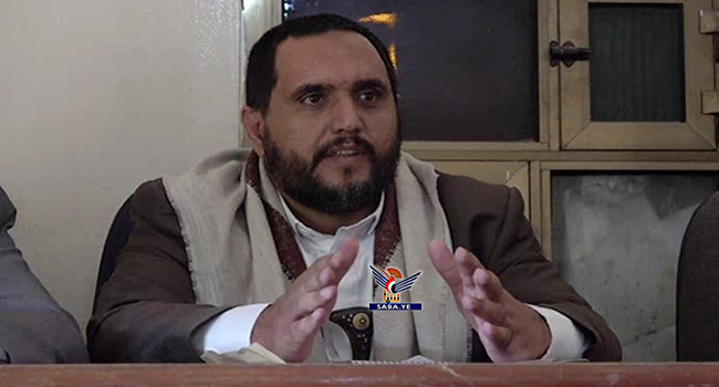 محافظ صنعاء يتفقد الربط الشبكي للمكاتب بديوان المحافظة