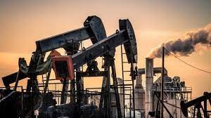 النفط يرتفع بفضل آمال تعافي الطلب