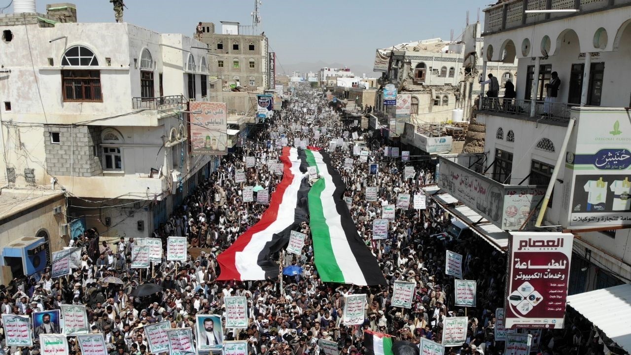 Saada witnesses mass rally in support of Palestinian people, resistance