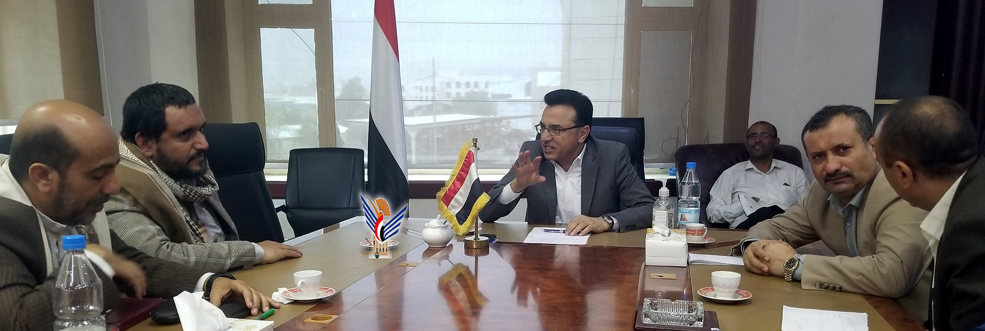 وزير المياه يناقش مع محافظ صنعاء الوضع المائي بالمحافظة