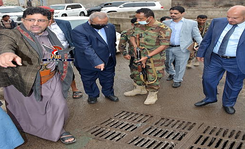 PM briefed on efforts to deal with floods damages in Capital Sana'a