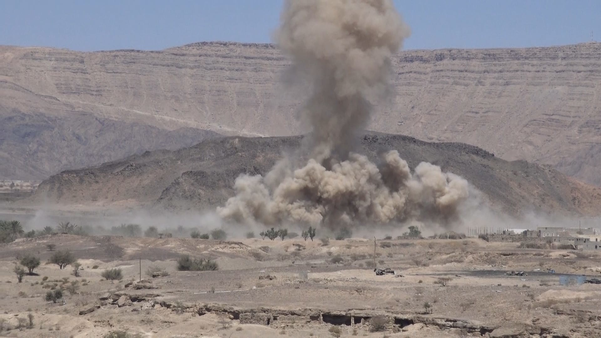 Aggression warplanes launch 9 raids on Marib, Jawf