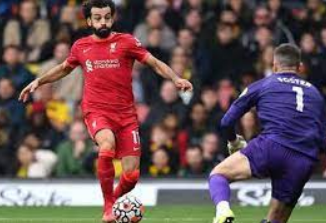 محمد صلاح يحدد شروطه لتجديد عقده مع ليفربول.. وريال مدريد يراقب