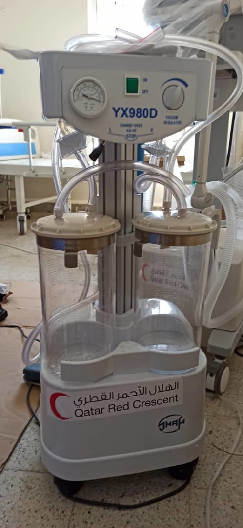 رفد مستشفى النصر شمير الريفي في مقبنة بتعز بأجهزة طبية
