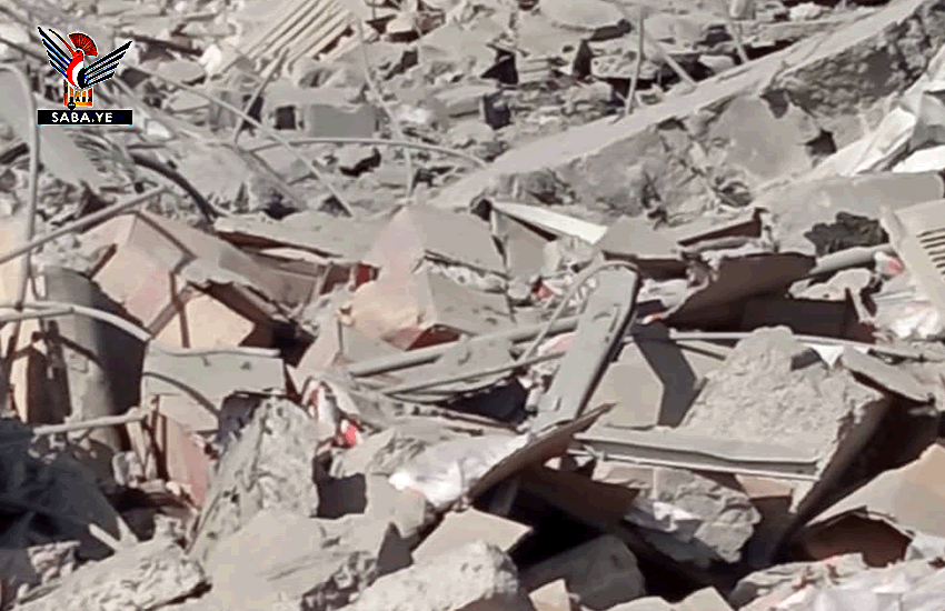 Kampfflugzeuge der Aggression zielen auf das Gebäude des Gesundheitsamtes in Al-Dschouf ab