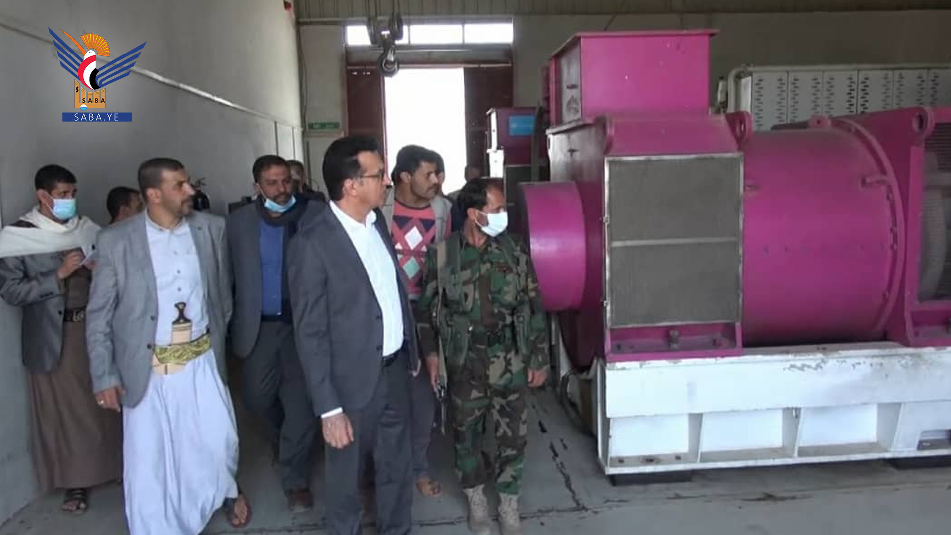 Der Wasserminister bespricht den Arbeitsfortschritt der Kläranlage von Sanaa