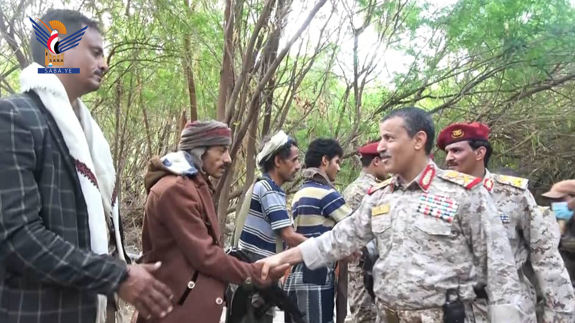 Verteidigungsminister bei Besuchen bei Stationierten an Dschisan-Front: Wir haben Kompetenzen, Kampferfahrung und hochpräzise Waffen