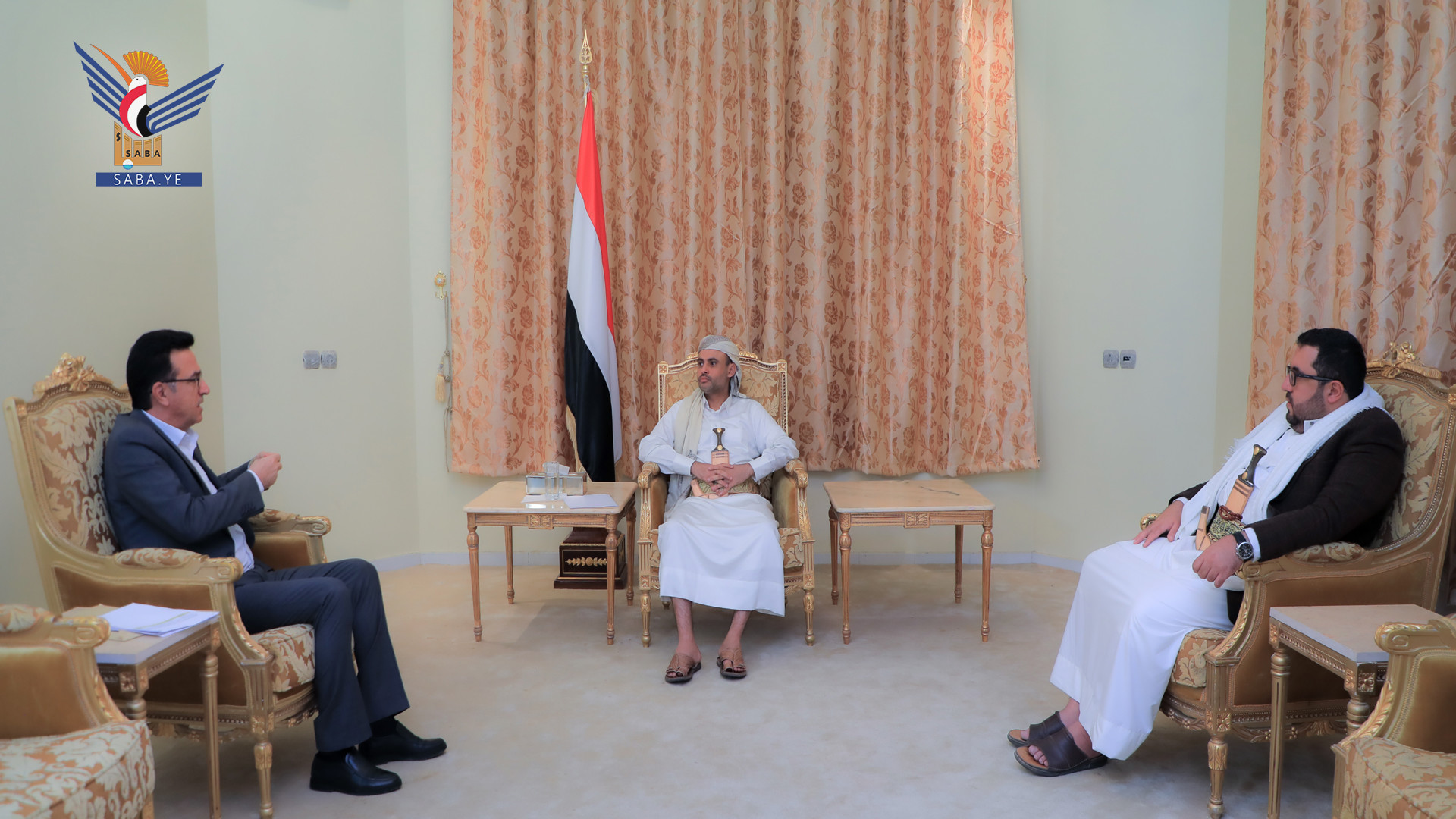 Präsident bespricht mit Wasserminister und Generalsekretär des Premierministers den Fortgang der Arbeit des Ministeriums und seiner Institutionen