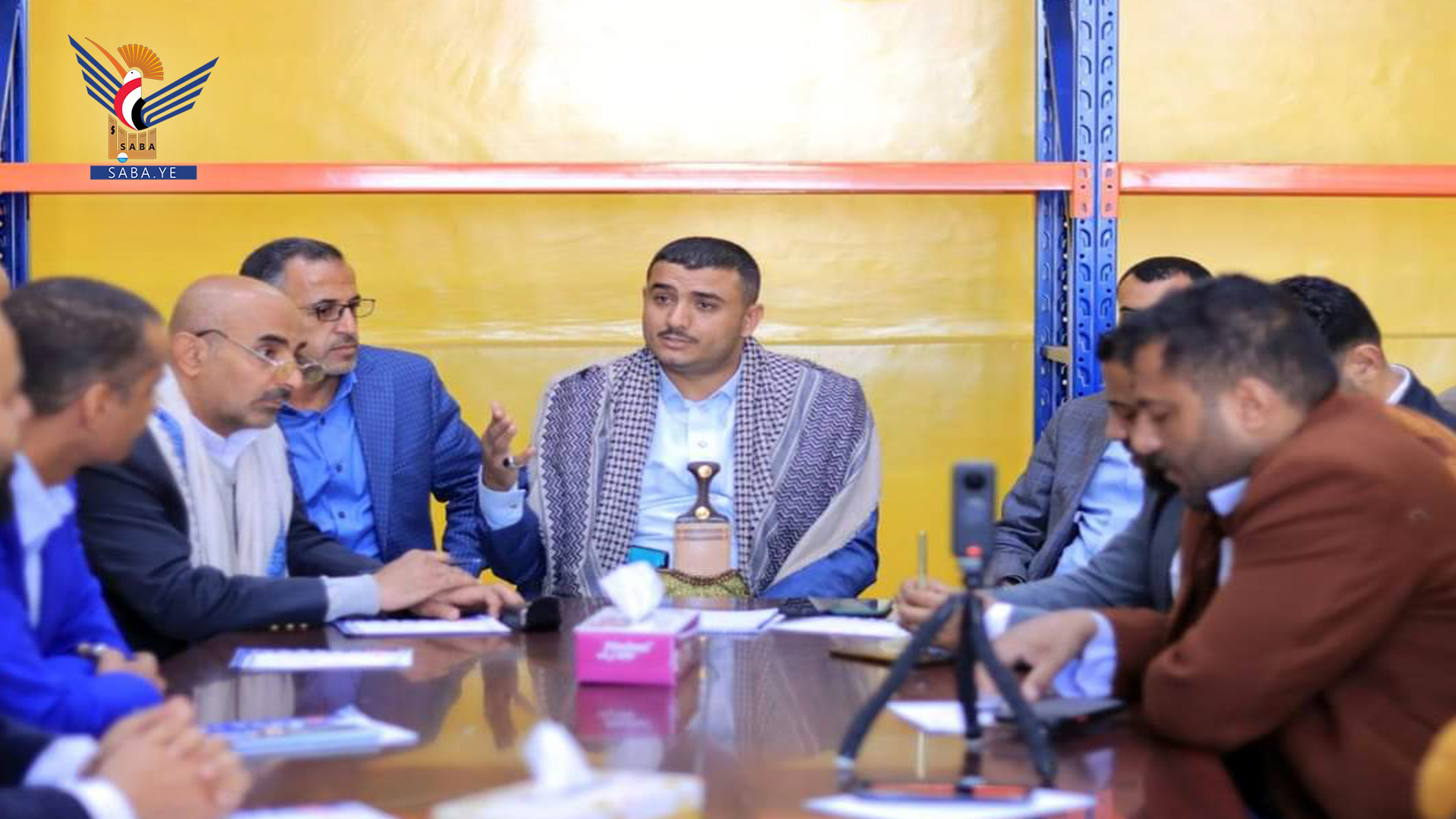 مناقشة استعدادات الاحتفال بالذكرى الأولى لثورة البن اليمني