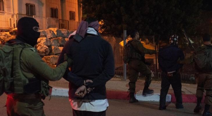 Israel arrests 19 Palestinians in West Bank Israel arrests 19 Palestinians in West Bank