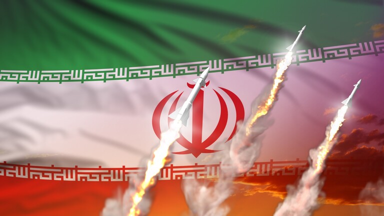 وزير صهيوني سابق: قبل أن نضرب يجب أن نفكر مليا.. الإيرانيون لديهم القوة وهم واثقون جدا