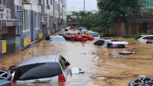  مصرع تسعة أشخاص وفقدان آخرين جراء الأمطار الغزيرة في كوريا الجنوبية