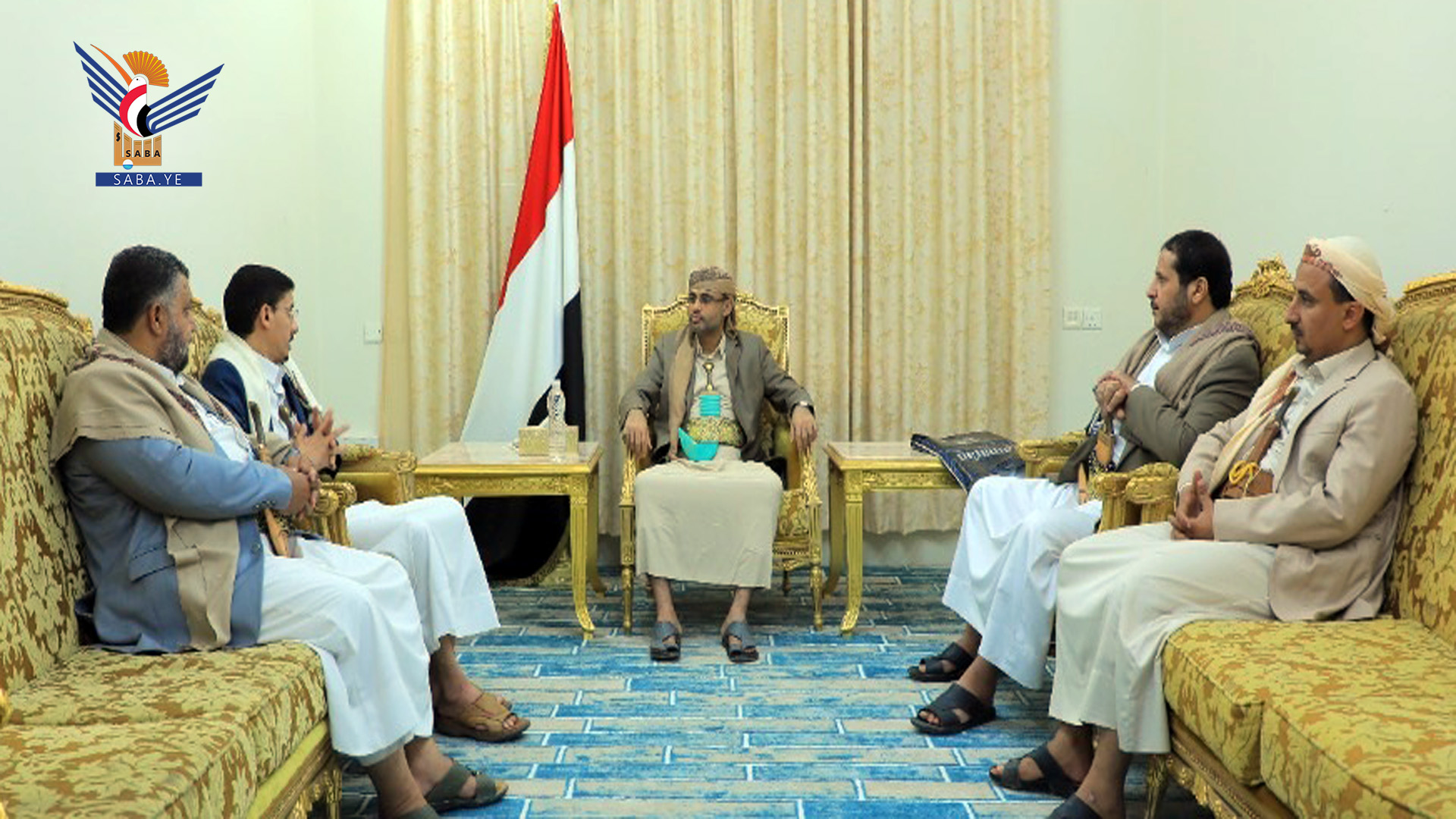 Präsident Al-Mashat trifft sich mit einem Komitee aus dem Bildungs-, Kultur- und Medienbereich