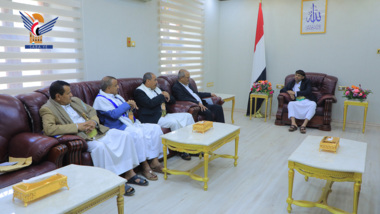 Präsident Al-Mashat trifft sich mit dem Entwicklungsteam und betont die Aktivierung der Rolle der Agrarverbände