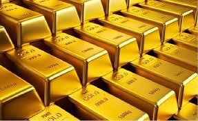 انخفاض أسعار الذهب مع استقرار الدولار