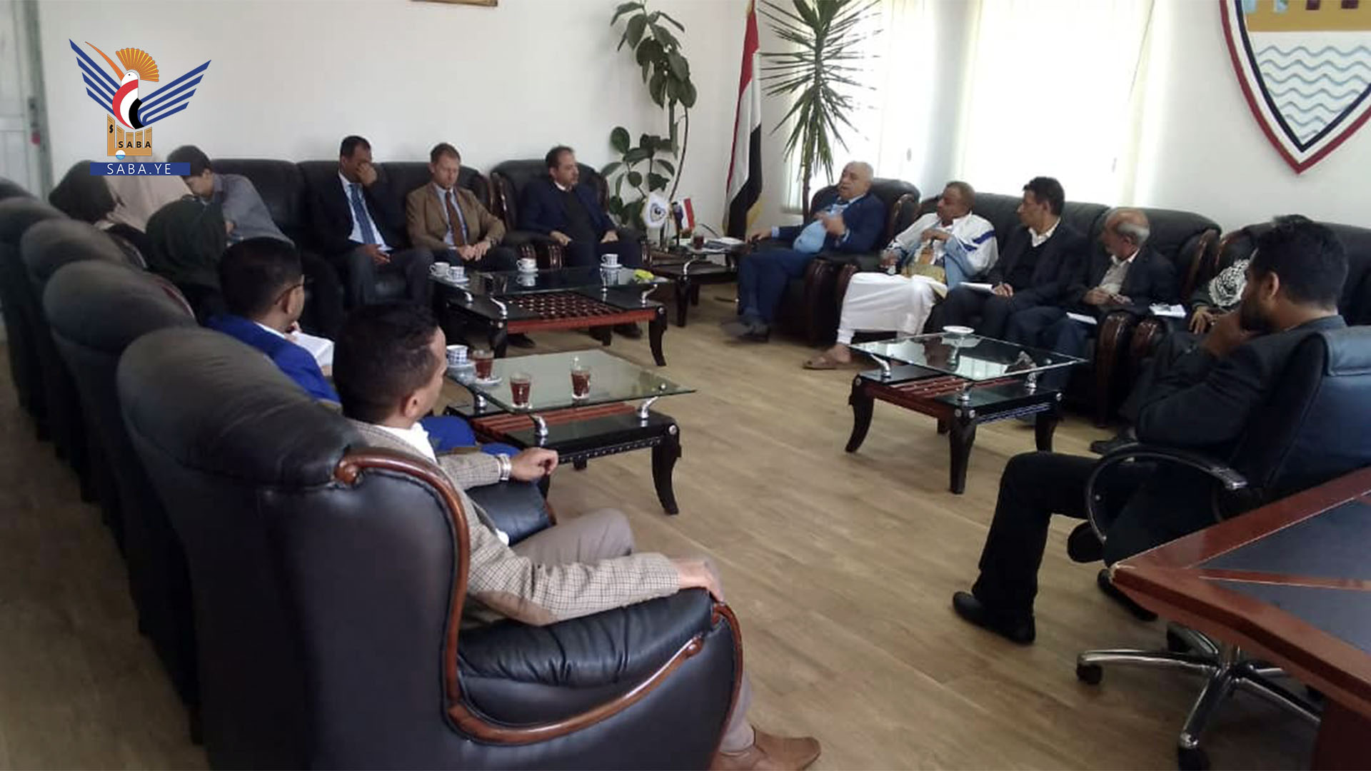El Ministro de Agricultura y Riego se reúne con los equipos del FIDA y la FAO en Yemen