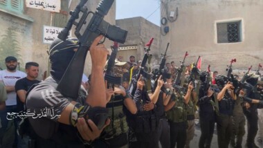 Palästinensischer Widerstand eröffnet das Feuer auf einen Hinterhalt zionistischer feindlicher Soldaten östlich von Qalqiliya   