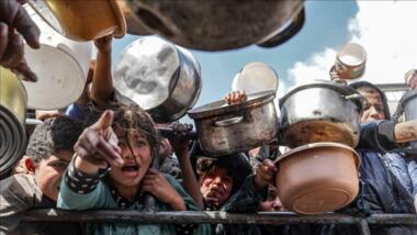 Angesichts des Schweigens der heuchlerischen Welt tötet die Waffe des Hungers die Bewohner von Gaza im Monat Ramadan