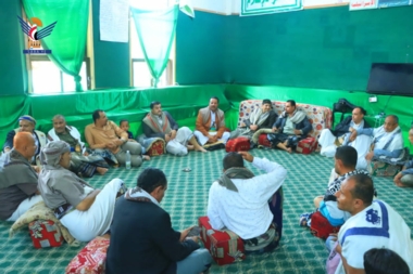 Discussing activation of agricultural cooperative societies in Taiz