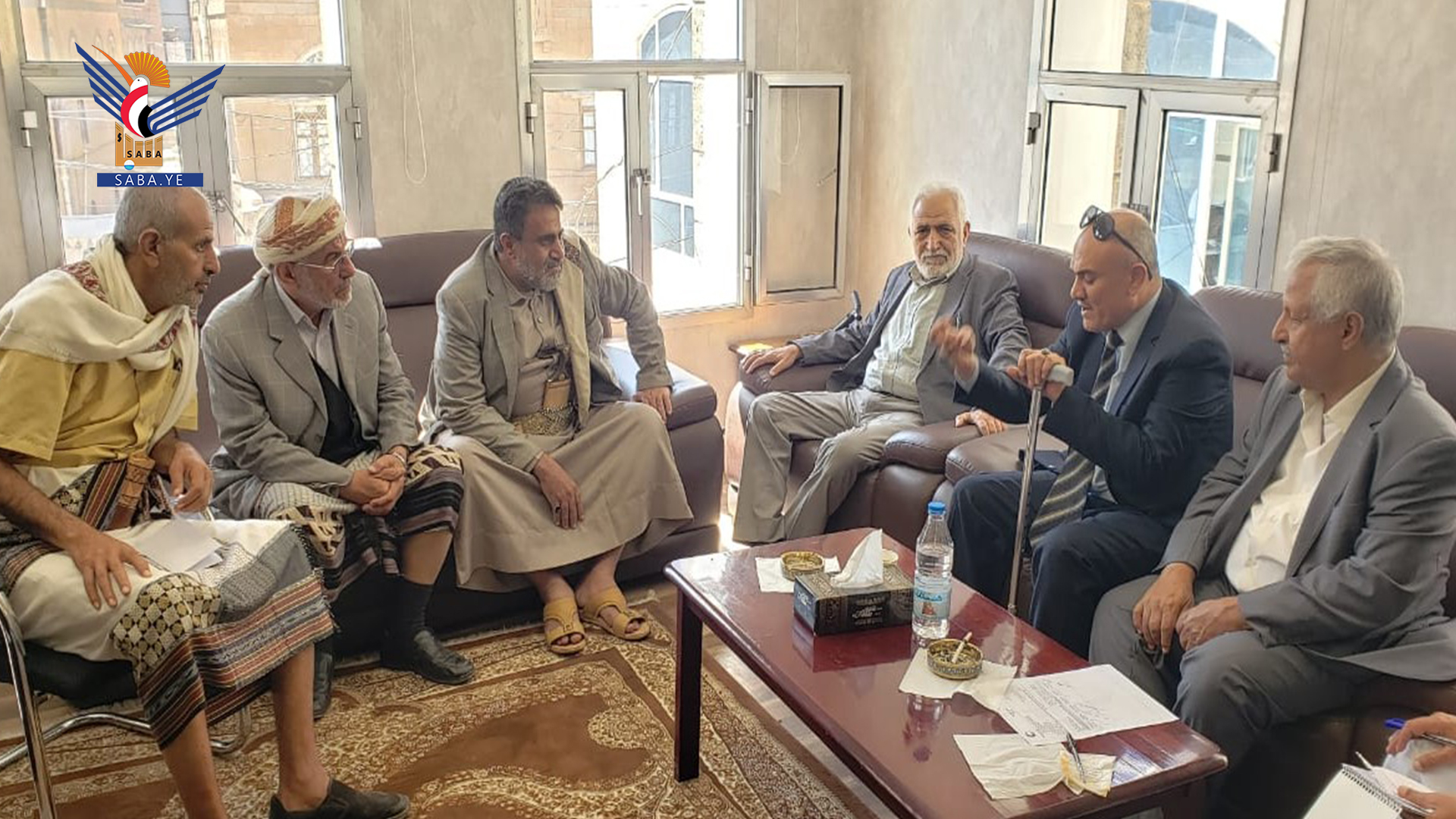 Diskussion der Programme der  Rothalbmondgesellschaft in der Provinz Al-Bayda