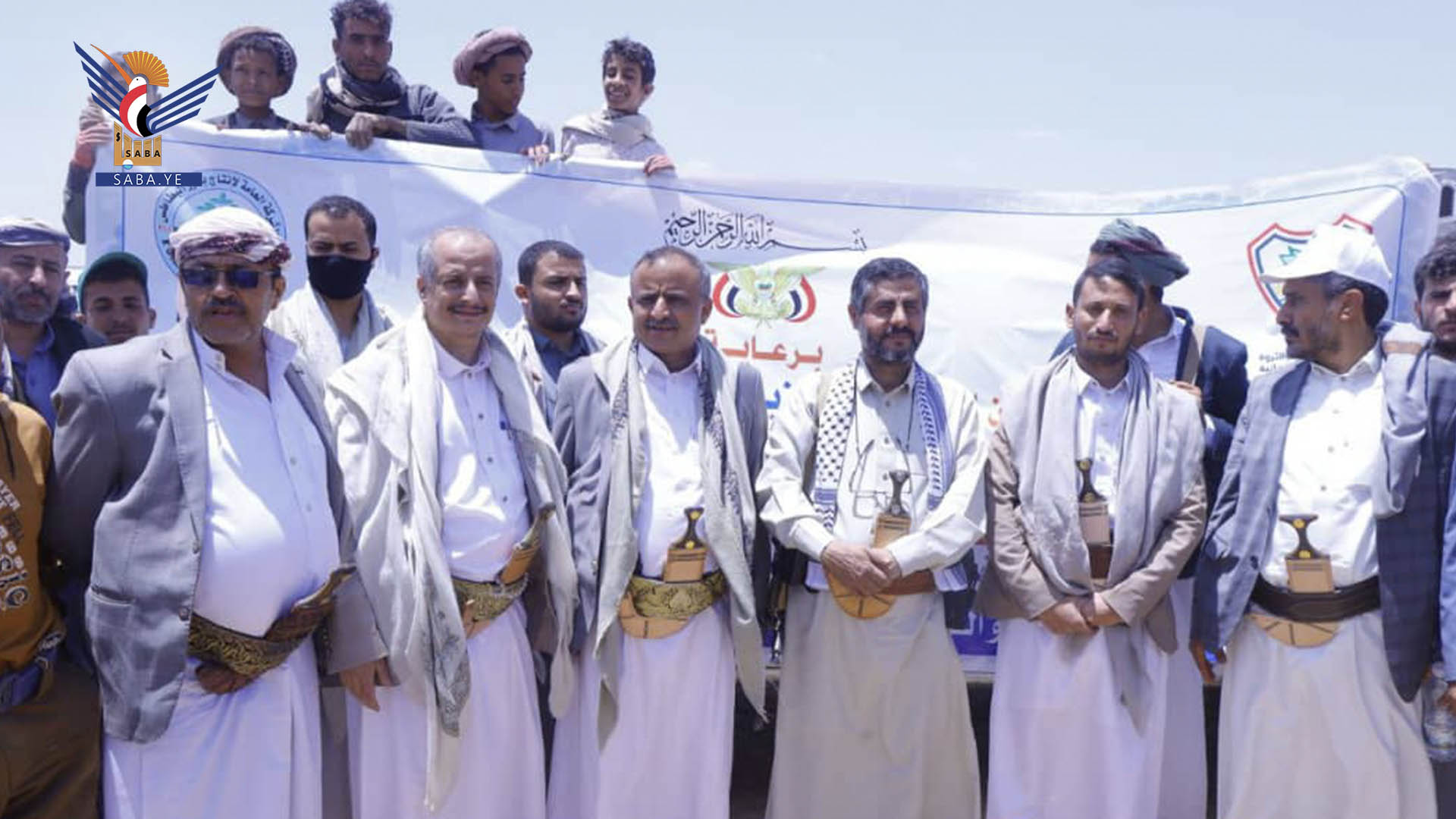 وزير الزراعة ومحافظ ذمار يدشّنان موسم الحصاد الربيعي لبذور البطاطس في ذمار
