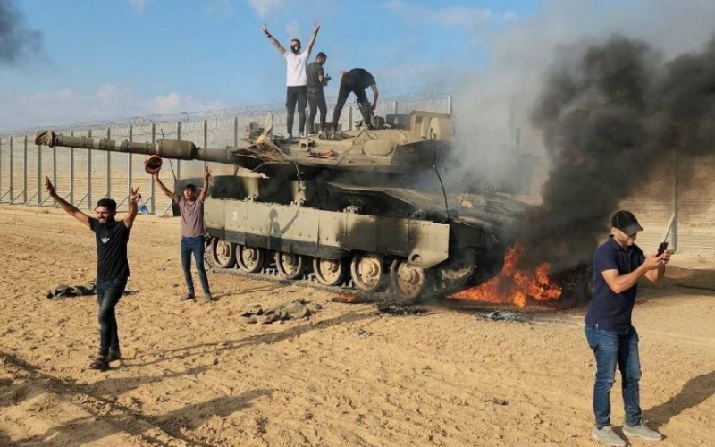 Sondage : 80 % des Palestiniens pensent que les inondations d'Al-Aqsa ont ramené leur problème sur le devant de la scène mondiale Sondage : 80 % des Palestiniens pensent que les inondations d'Al-Aqsa ont ramené leur problème sur le devant de la scène mondiale