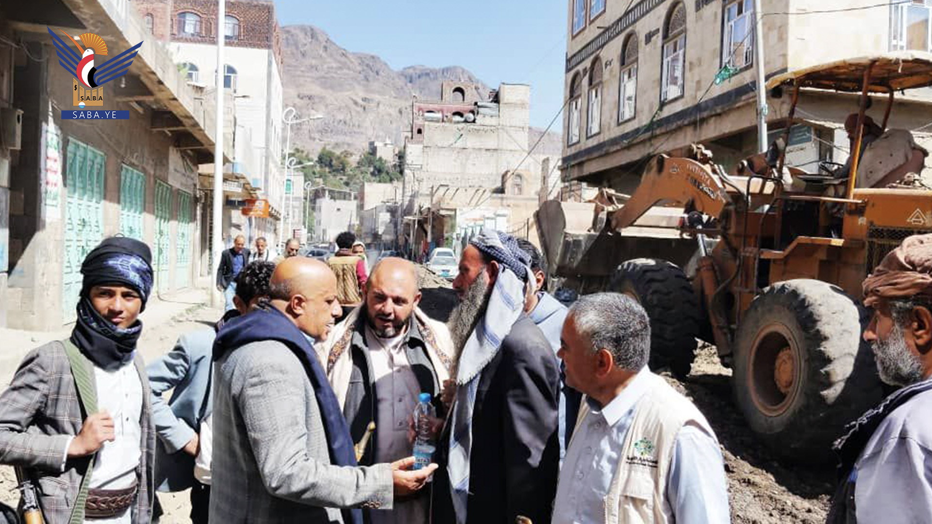 تدشين العمل بمشروع رصف الشارع العام بمدينة السدة بإب تدشين العمل بمشروع رصف الشارع العام بمدينة السدة بإب