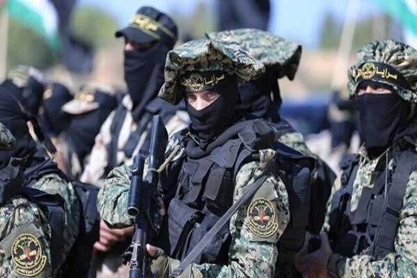 Al-Quds-Brigaden zielen auf einen Militärkontrollpunkt der feindlichen zionistischen Streitkräfte südlich von Jenin